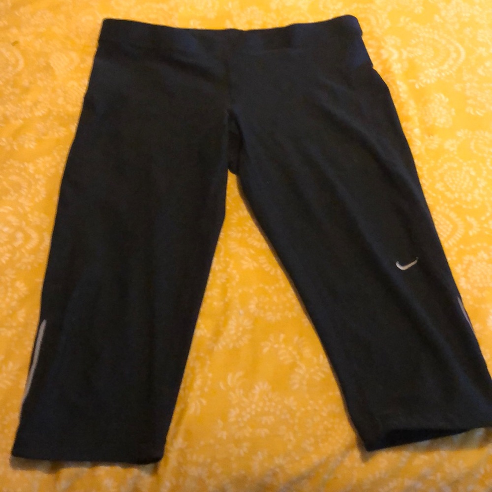 EUC Dri-fit capris